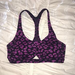 Lululemon bra size 4